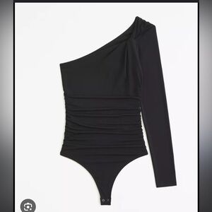 Abercrombie long-Sleeve One-Shoulder Twist Ruched Bodysuit